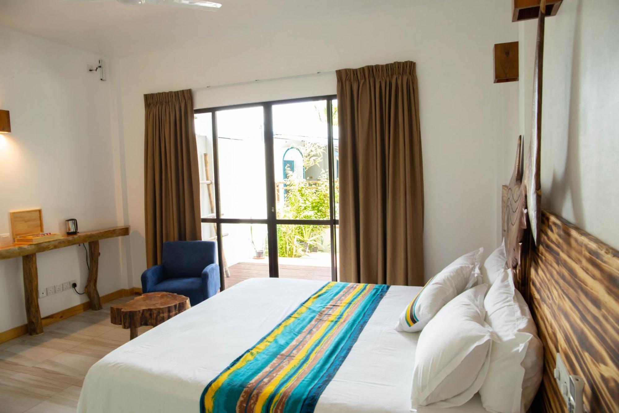 Kudhi Boli Beach House Thulusdhoo Room photo